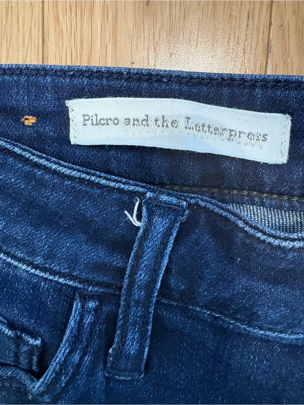 Anthropologie Pilcro Stet Dark Wash Denim Shorts Size 27 Stretch Comfort - Picture 6 of 8